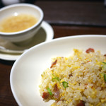 広東炒麺 南国酒家 - 広東チャーハン　卵スープ付