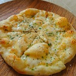 アダージオ - コースのメイン（ピザ）