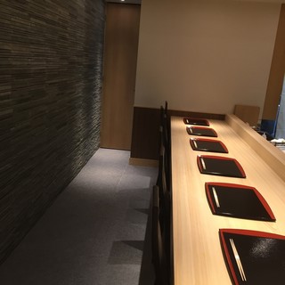 カウンター席