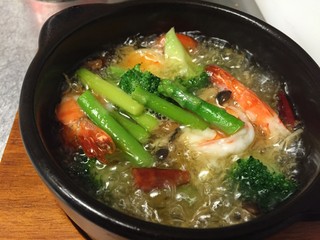 Sousaku dainingu aki - 海老とお野菜のアヒージョ！