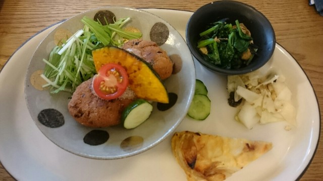 うつわとごはん カフェ 温土 オンド 多治見 カフェ 食べログ