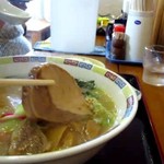 アモール ムツミ - チャーシュー厚め