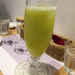 ホットケーキパーラー フルフル 赤坂店 - 静岡マスクメロンのジュース、1000円。