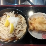 こがね製麺所 - おろしぶっかけ大(3玉)￥590＋天ぷら1個￥150(とり天) 