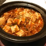 桃谷樓 - ランチタイムの麻婆豆腐   熱々で最後まで美味しい❤️