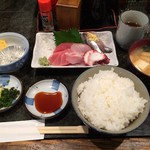 魚盛 - ★本日のランチ（刺身 まぐろ・平目・いわし・たこ盛合せ・850円)★