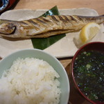葉山無垢 - 焼き魚定食のお魚とご飯とお味噌汁