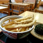 Dondon - ごぼう天うどん［¥420］  おむすび［¥100］