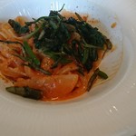 オステリア セーザモ - 葉牛蒡とゴルゴンゾーラトマトソース