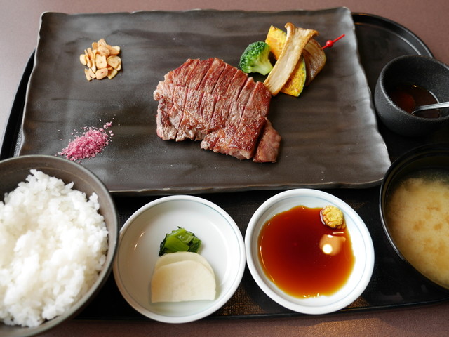 三条 サンジョウ 品川 鉄板焼き 食べログ