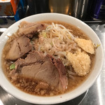 ジロリアン - ラーメン小 豚増し ニンニクダブル アブラ多め