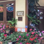 Kenny's House cafe - 