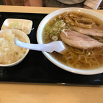 青竹手打ちラーメン 大和 - ランチセットAの餃子セット
      