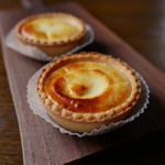 GATEAU DES CLOCHETTE - チーズタルト