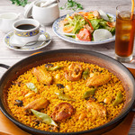 "Choose from 8 types" with paella or fideuà! Weekday-only light course