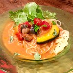 イタリアンバール ミーオ - 「冷製パスタ カッペリーニ 彩り野菜たっぷりソース」(1200円)。野菜をじっくり煮込んで作られたソースは、"食べるべき"逸品。