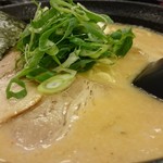 あらじん - 濃厚味噌豚骨ラーメン　690円