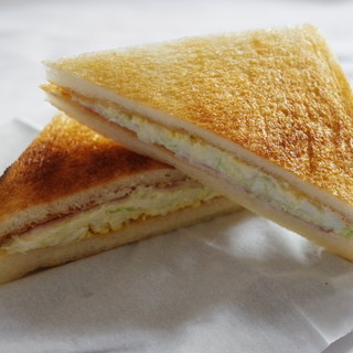 手作りのパン 河内ベーカリー_0