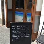 IL Pescato del Mare - 店頭では、揚げたてのFritto Pesceが売られている