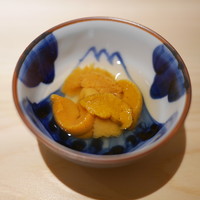 すし岩瀬 - 塩水海胆の出汁漬け