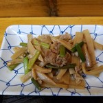 扇屋食堂 - ニンニクの芽とメンマの炒め物