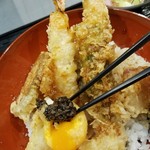 Naniwa Tempura Ishin - トリュフ卵天を潰す！