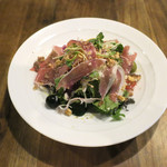 PACE - 生ハムのサラダ