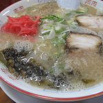 麺屋 多吉 - 辛子高菜ラーメン600円。