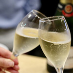 波へい - シャンパーニュで乾杯〜♪