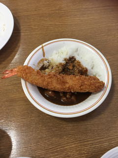 ぺこぱ - カレーに海老フライをトッピング