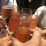 熊の焼鳥106 - 乾杯！