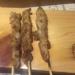 熊の焼鳥106 - ひざ軟骨