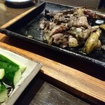 こま - 地鳥もも焼き 塩（薩摩知覧鶏）