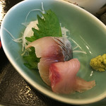 鮮菜家 - 今回も刺身が２切れ