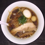 麺やBar 渦 - 湘南湯麺 雅 780円。味付け玉子トッピング 100円。