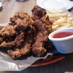 PUBLIC HOUSE - チキン＆チップス