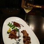 鶏料理ひとりひとり - 特別お奨め（裏メニュー？）牛タン・ハラミ肉ステーキ・フォアグラヤバイです～