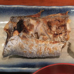 めしの助 - 日替り焼魚(太刀魚)のアップ