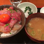 めしの助 - 朝の少し小さめ海鮮丼