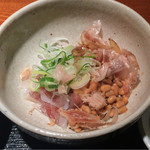 めしの助 - イカ納豆のアップ