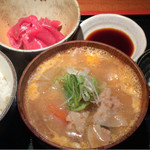 めしの助 - かきたま豚汁定食(まぐろ中おち)
