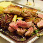 アンティカ オステリア カルネヤ - スーパーカルネヤオールスターズ：全景。盛り付けが、以前とはだいぶ変わりましたね。