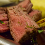 アンティカ オステリア カルネヤ - 仏産牛