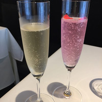 ハラグチ ル・レストラン - 右がノンアルコール、左がシャンパン。