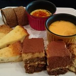 ワインとチーズの小さなレストラン Breed - 