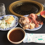 Juujuu Tei - これでかなり大盛り定食並。かなり食べられそうです。