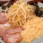 壱発ラーメン - ネギとろラーメン