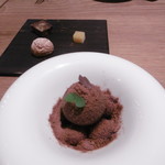 Point - 小菓子とデセール