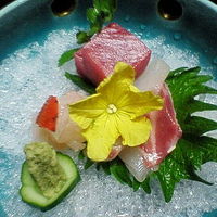 萬重 - 京都の中なのに、お刺身も新鮮。