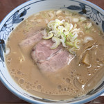 旭山動物園くらぶ いこいの広場SHOP - 旭川ラーメン醤油 650円。